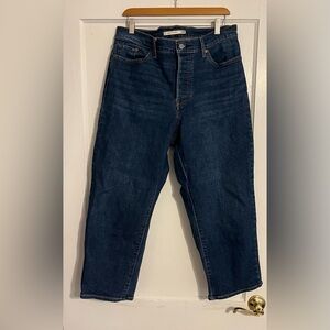 Levi wedgie straight jeans